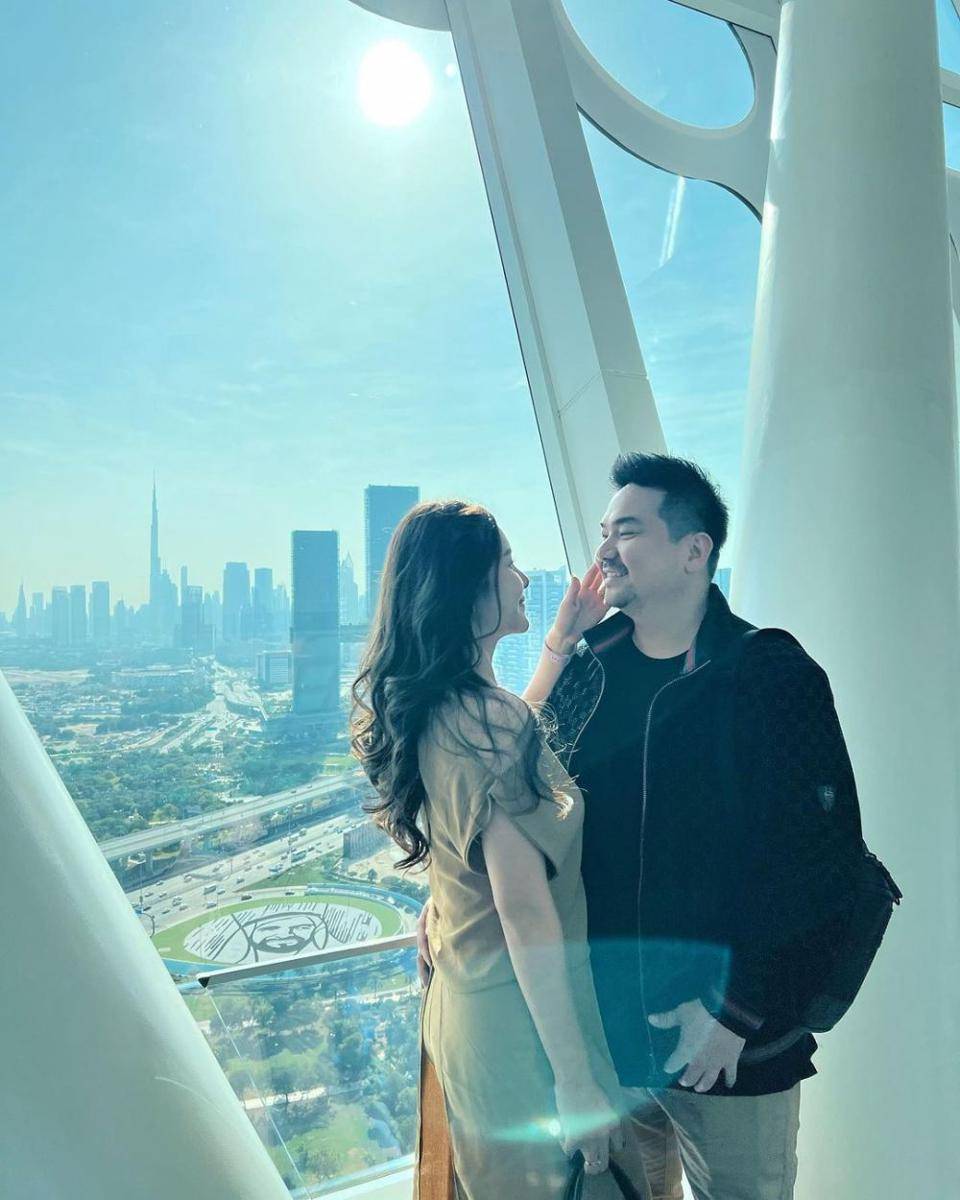potret Nex Carlos dan sang istri (instagram.com/vienesca)