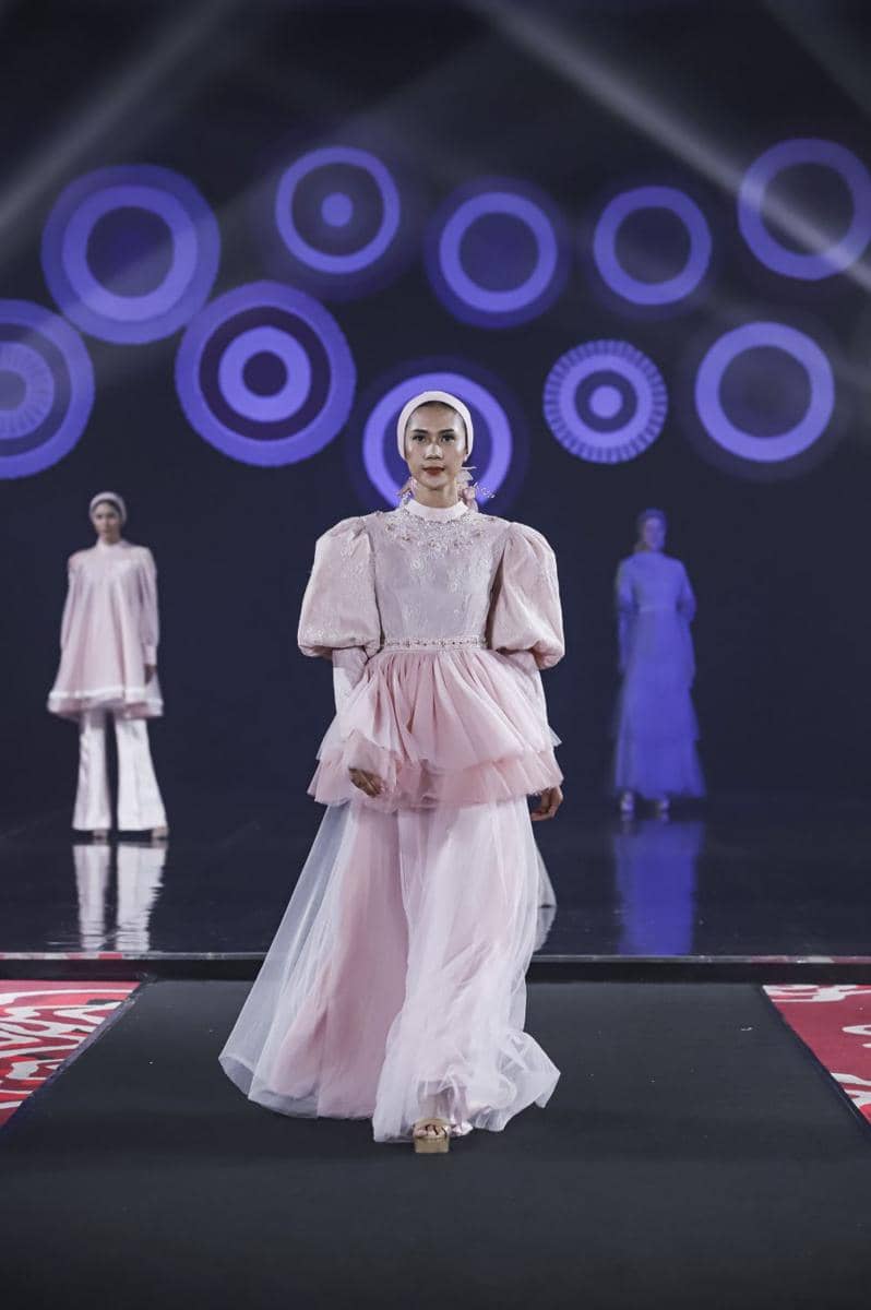 Busana modest modern karya Yanti Adeni (dok. IFC)