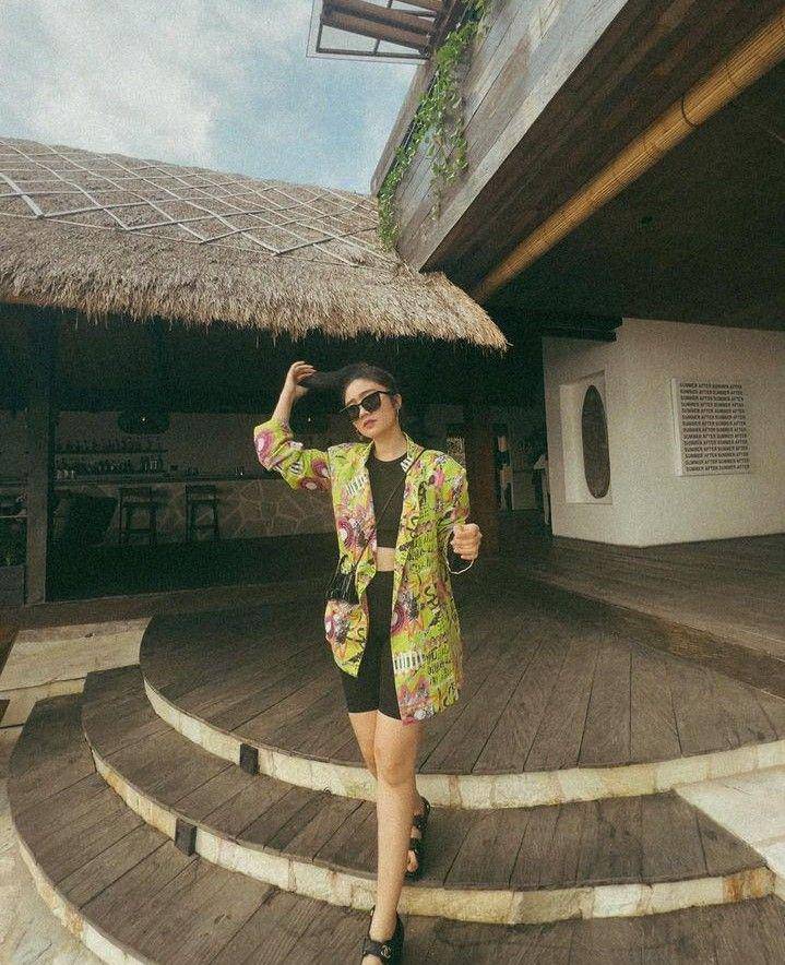 mix and match outfit ala Febby (instagram.com/febbyrastanty)
