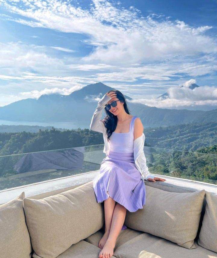 mix and match outfit ala Febby (instagram.com/febbyrastanty)