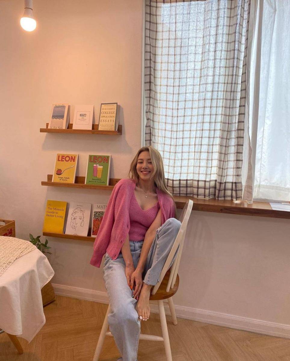 ide outfit Valentine (instagram.com/hyoyeon_x_x)