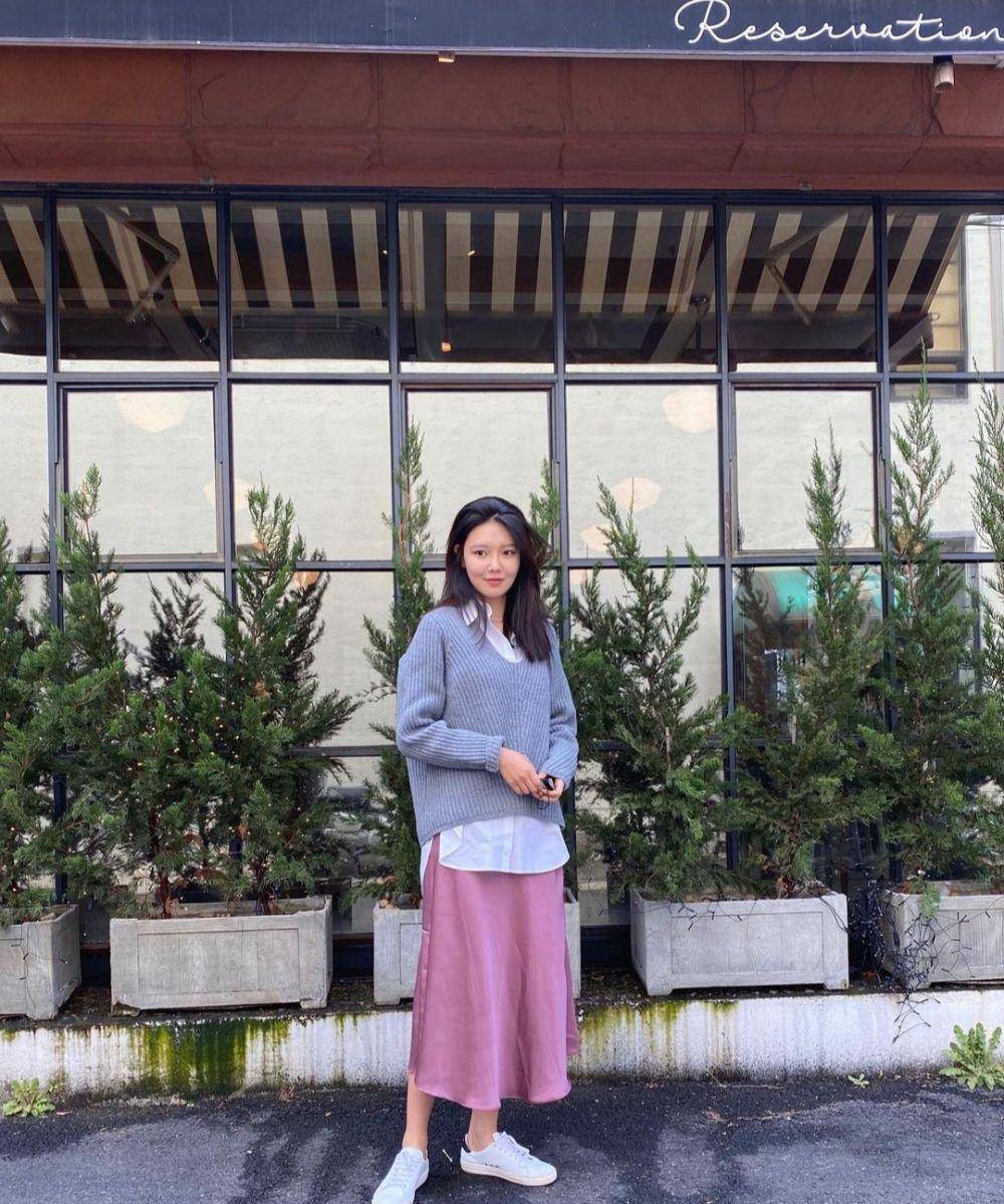 ide outfit Valentine (instagram.com/sooyoungchoi)
