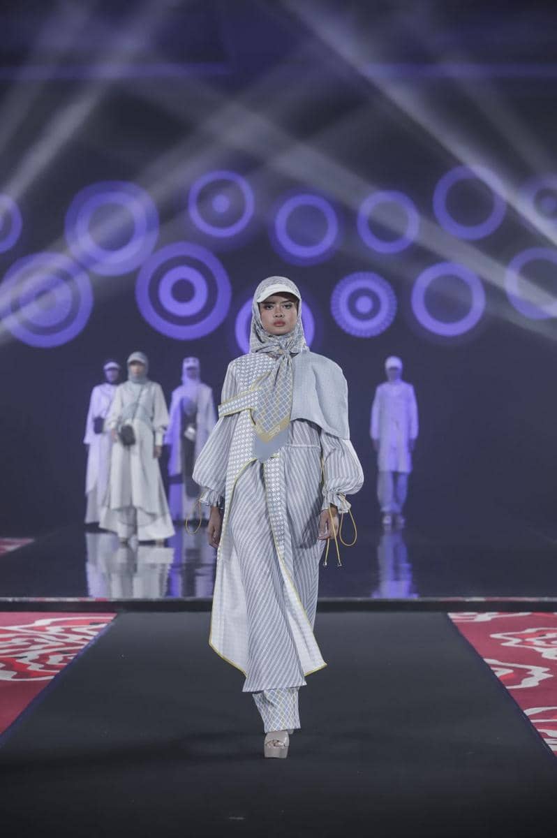 Busana modest modern karya Salty Jofimar (dok. IFC)