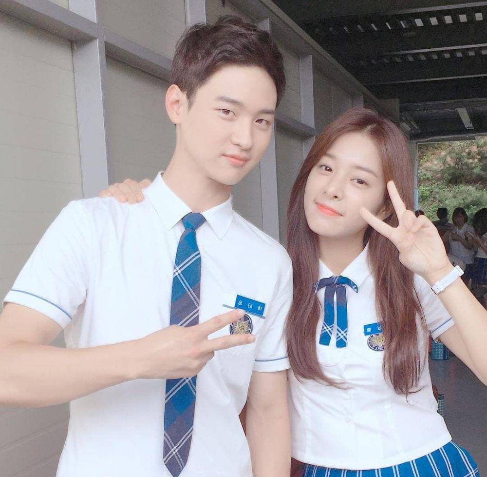 Jang Dong Yoon dan Seol In Ah di drama School 2017 (instagram.com/_seorina)