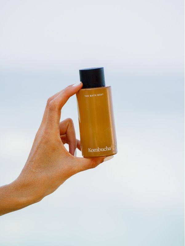 THE BATH BOX Kombucha Gentle Multi-Acid Toner (dok. THE BATH BOX)