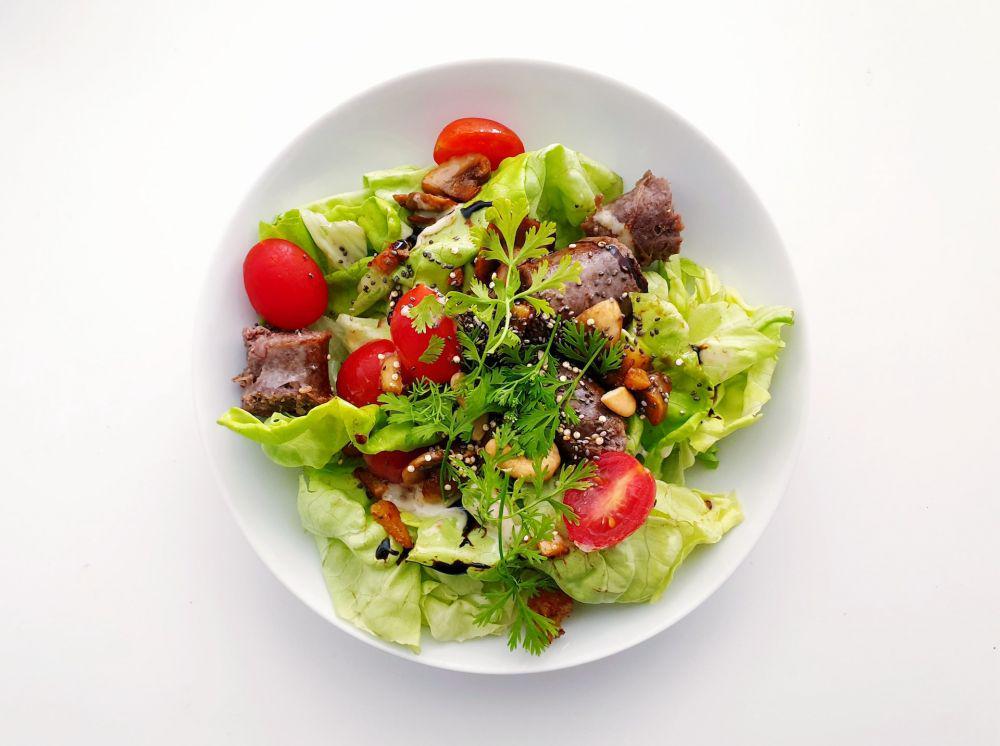 10 Sayuran yang Cocok Dijadikan Salad, Lezat dan Bergizi