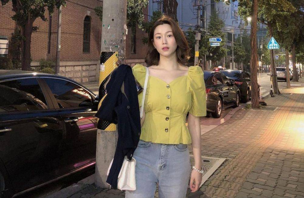 Lee Da In (instagram.com/xx__dain)