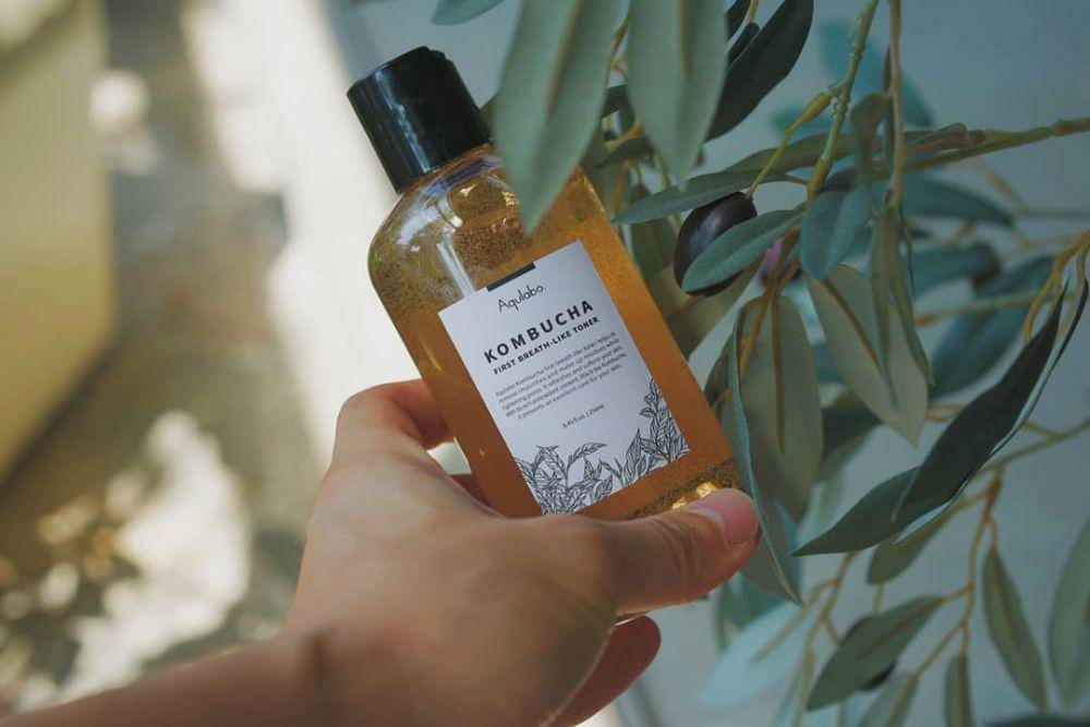 Aqulabo Kombucha First Breath-Like Toner (instagram.com/aqulabo)