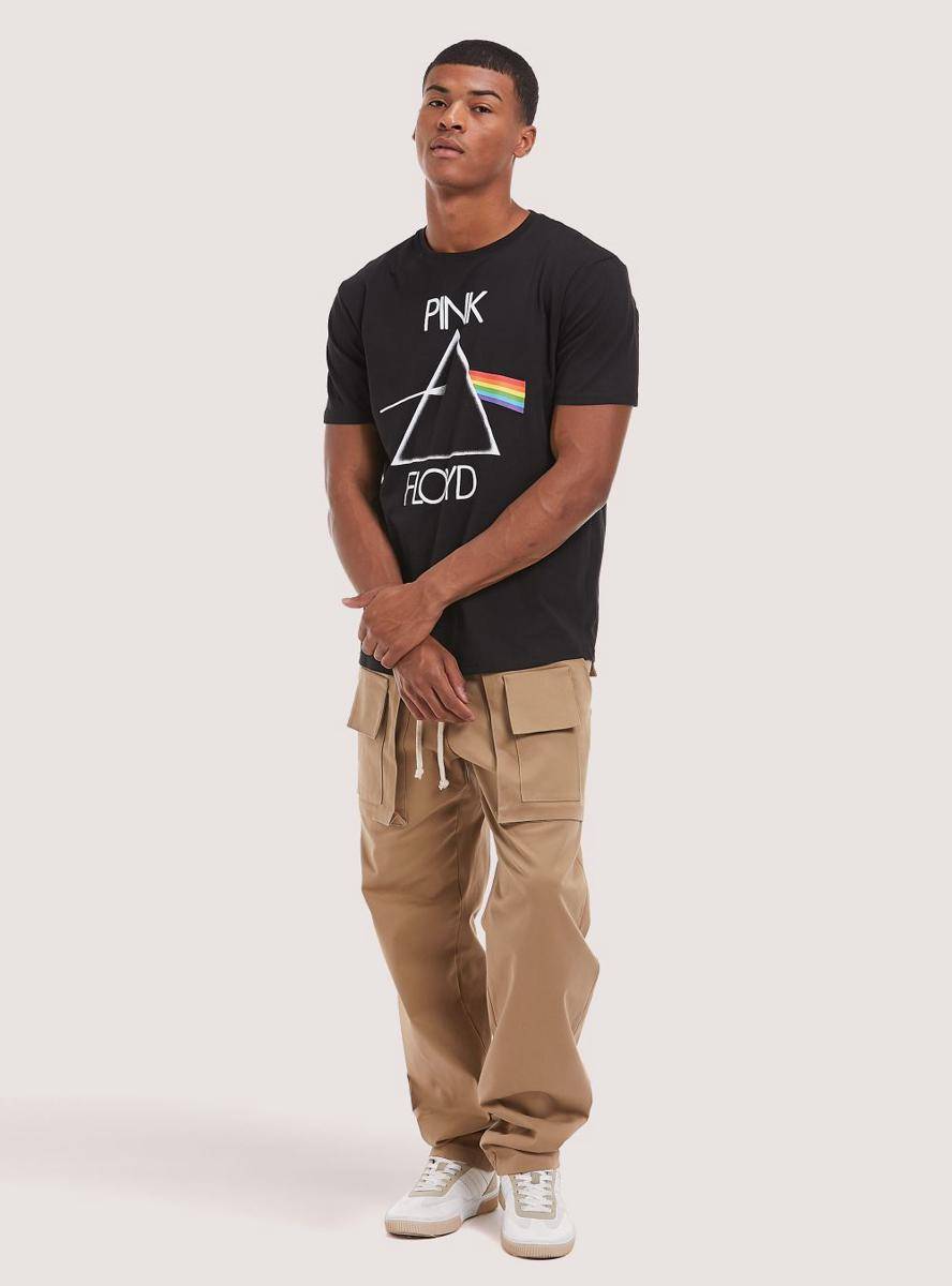 Ilustrasi graphic t-shirt (alcott.eu)