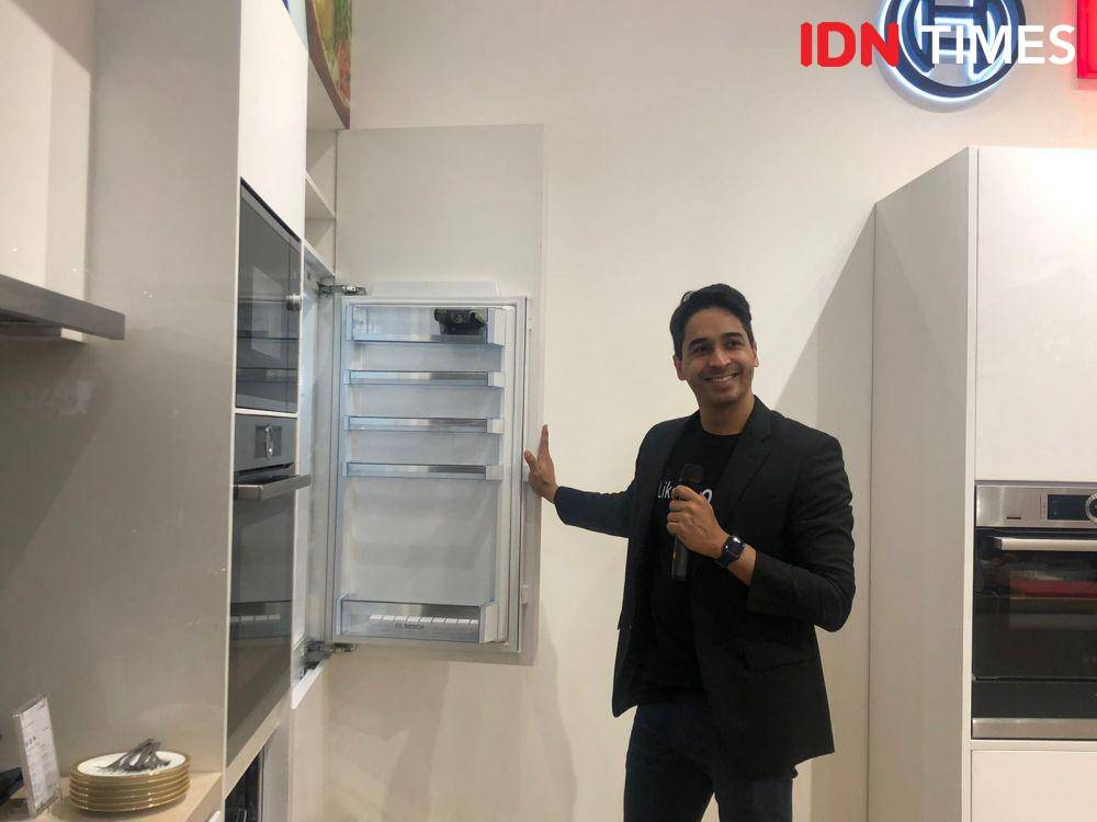 Penyampaian dari Anil Narula, President Director Bosch Home Appliances di Indonesia, dalam pembukaan Bosch Home Experience Center, Rabu (8/2/2023). (IDN Times/Nisa Zarawaki)