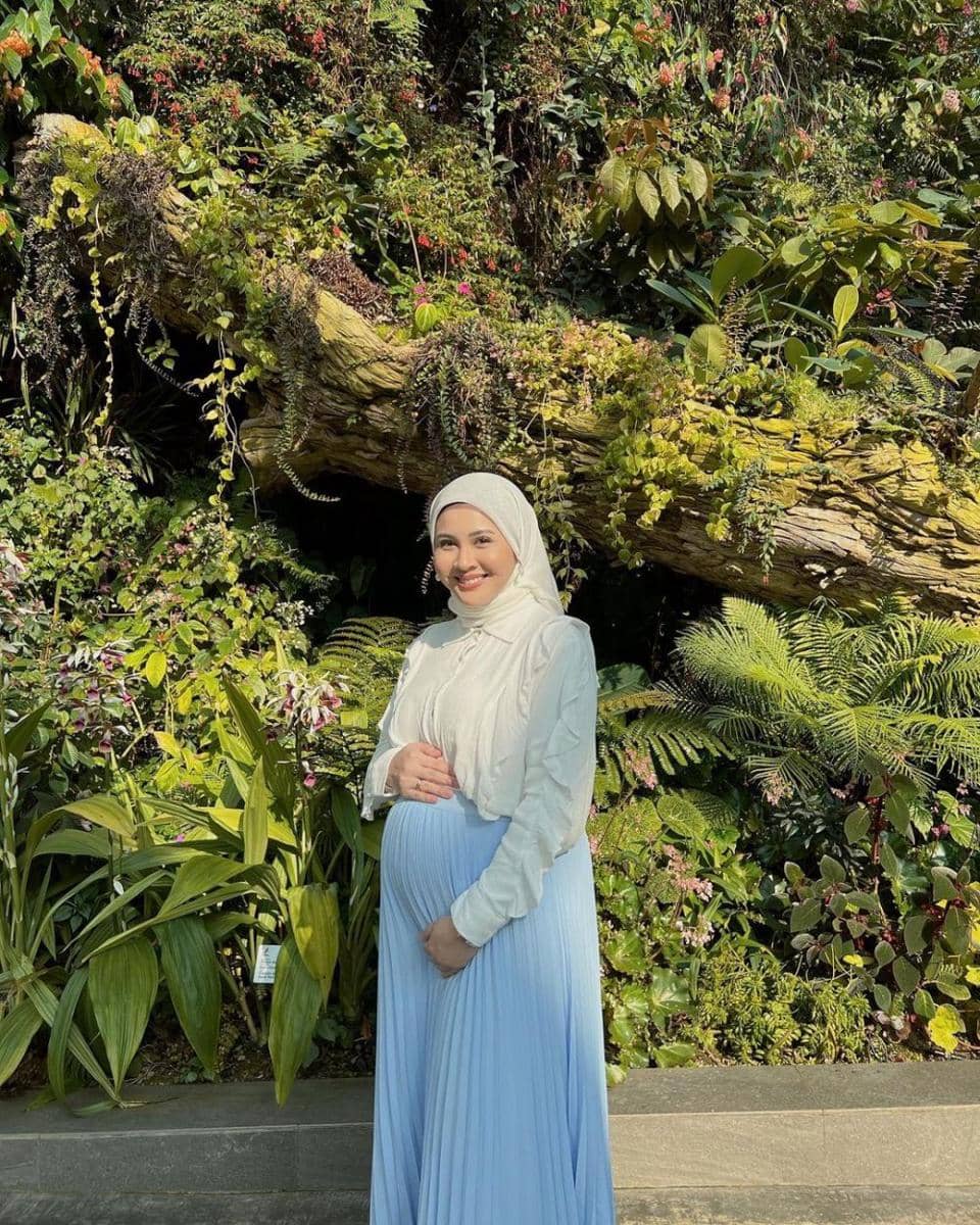 potret Kesha Ratuliu pamer baby bump (instagram.com/kesharatuliu05)