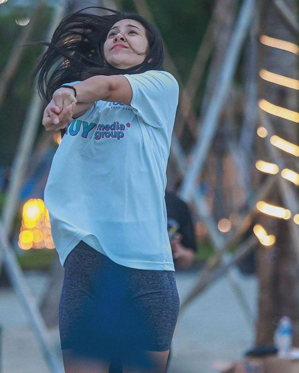 momen Anya Geraldine latihan bola voli (instagram.com/anyageraldine)