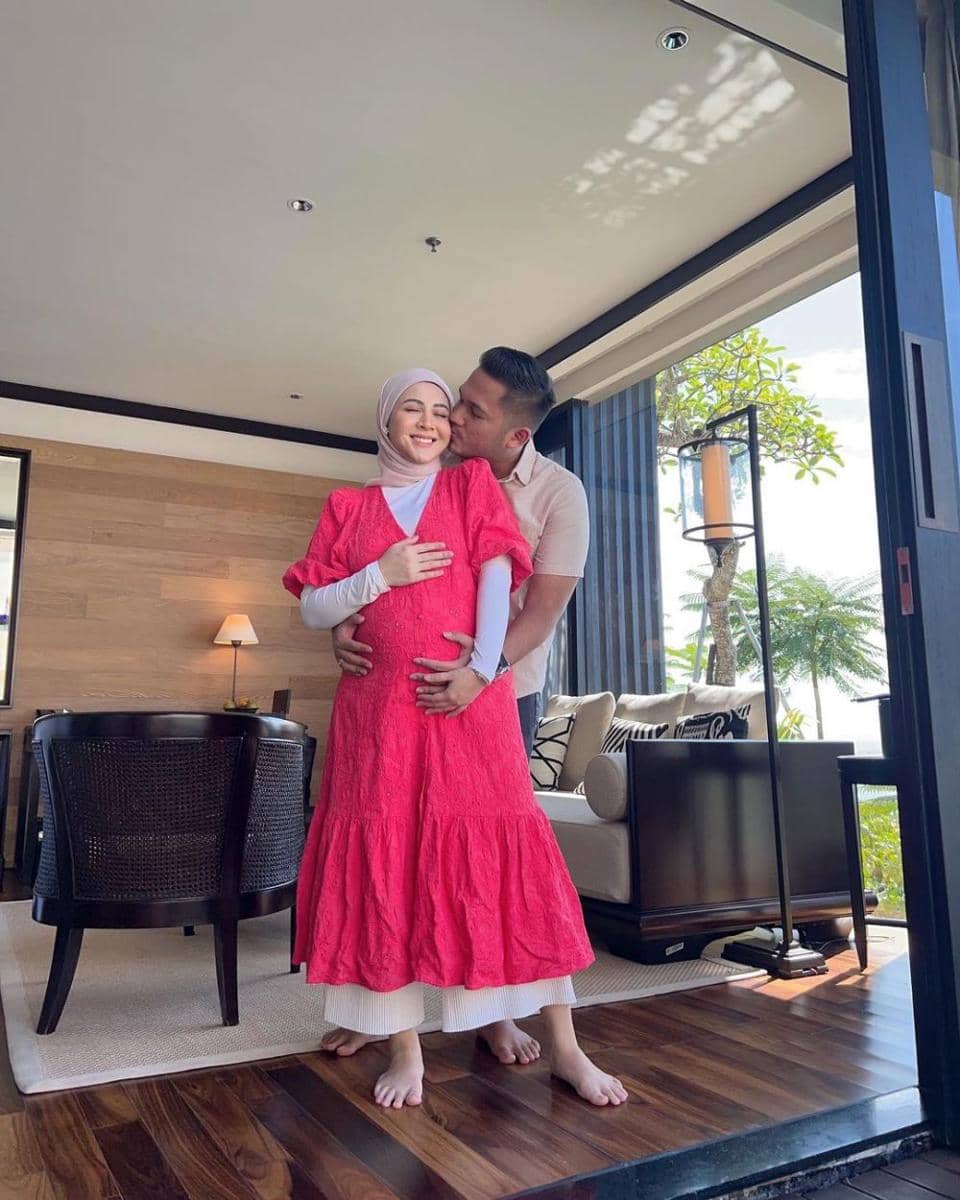 potret Kesha Ratuliu pamer baby bump (instagram.com/kesharatuliu05)