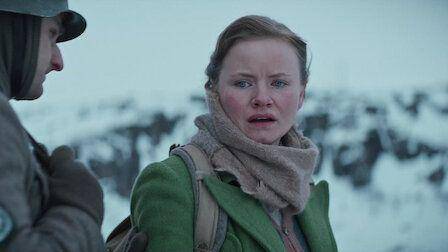 Kristine Hartgen berperan sebagai Ingrid dalam film Narvik. (Netflix)