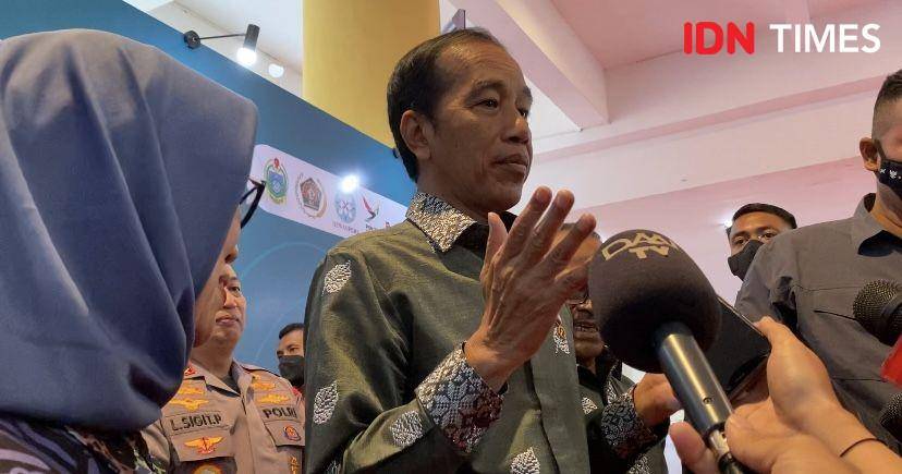 Presiden Joko Widodo saat menghadiri puncak Hari Peringatan Nasional (HPN) di Gedung Serbaguna Pancing (IDN Times/Indah Permata Sari)