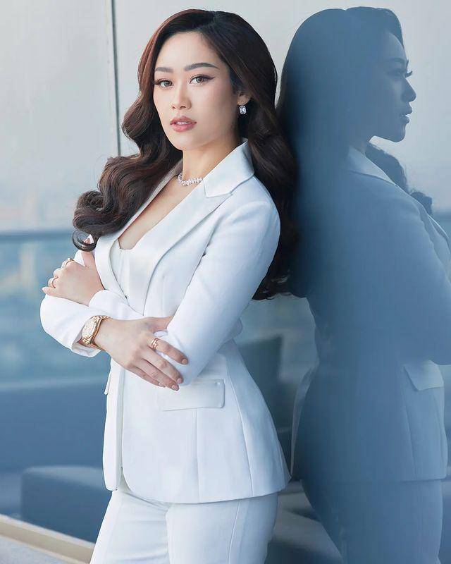 Poppy Capella, Owner Miss Universe Indonesia Organization (Instagram.com/poppycapella_)