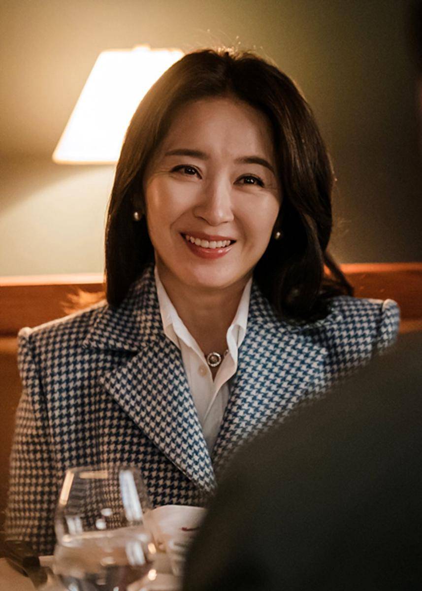 Yoon Mi Seon (Yun Yoo Sun) di drakor The Interest of Love (Dok. JTBC/ The Interest of Love)