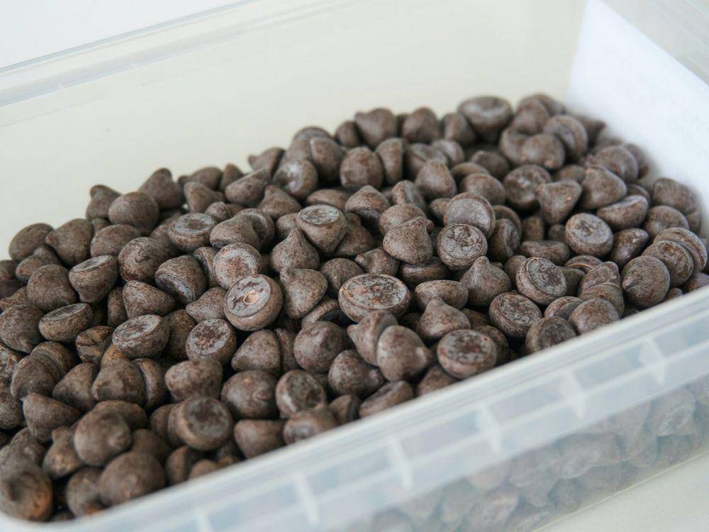 ilustrasi cokelat butir atau chocolate chips (unsplash.com/Anton)