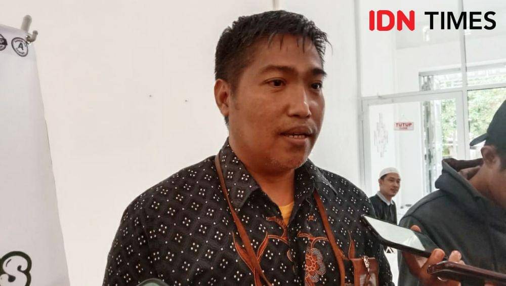 Kepala Perwakilan IZI Sulsel saat talkshow terkait 'Pers sebagai Agen Literasi Zakat' di Butter Blok Cafe, Makassar, Kamis (9/2/2023). IDN Times/Asrhawi Muin