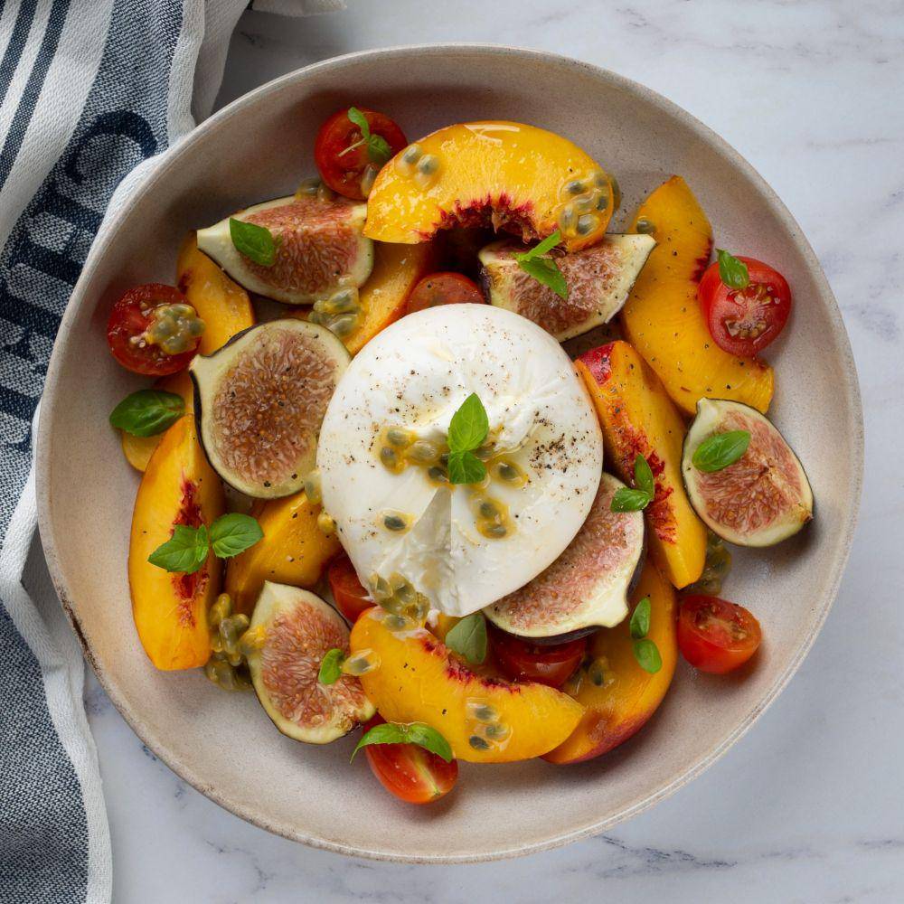 ilustrasi keju burrata (unsplash.com/Max Griss)