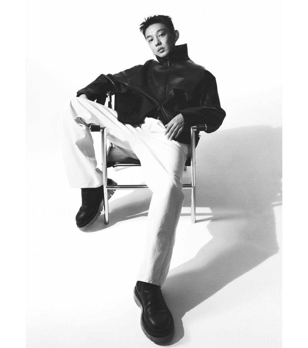 Yoo Ah In (instagram.com/hongsick)