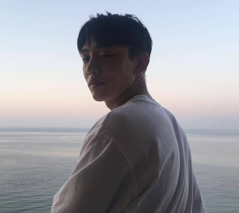Yoo Ah In (instagram.com/hongsick)