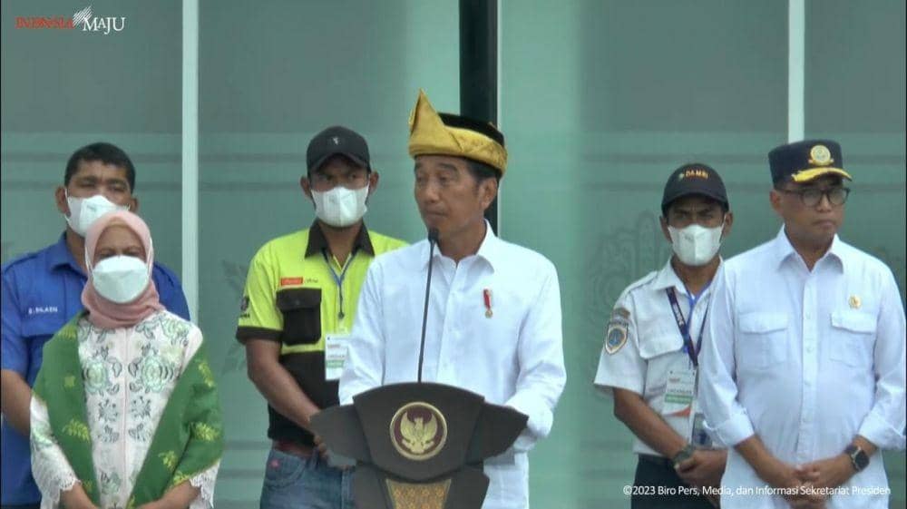 Presiden Jokowi meresmikan Terminal Amplas, Kota Medan dan Terminal Tanjung Pinggir, Kota Pematang Siantar (Youtube.com/Sekretariat Presiden)