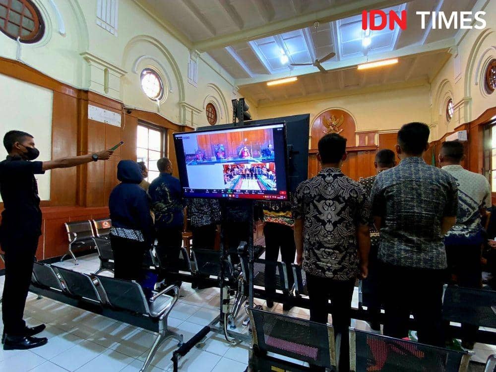 Sidang kasus Kanjuruhan agenda pemeriksaan saksi polisi. IDN Times/Ardiansyah Fajar.