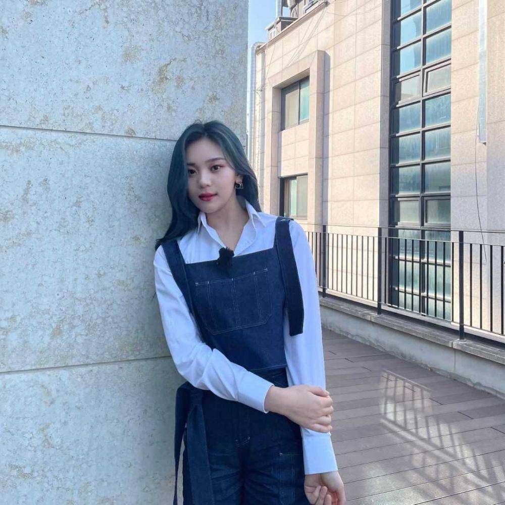 Umji VIVIZ (instagram.com/ummmmm_j.i)