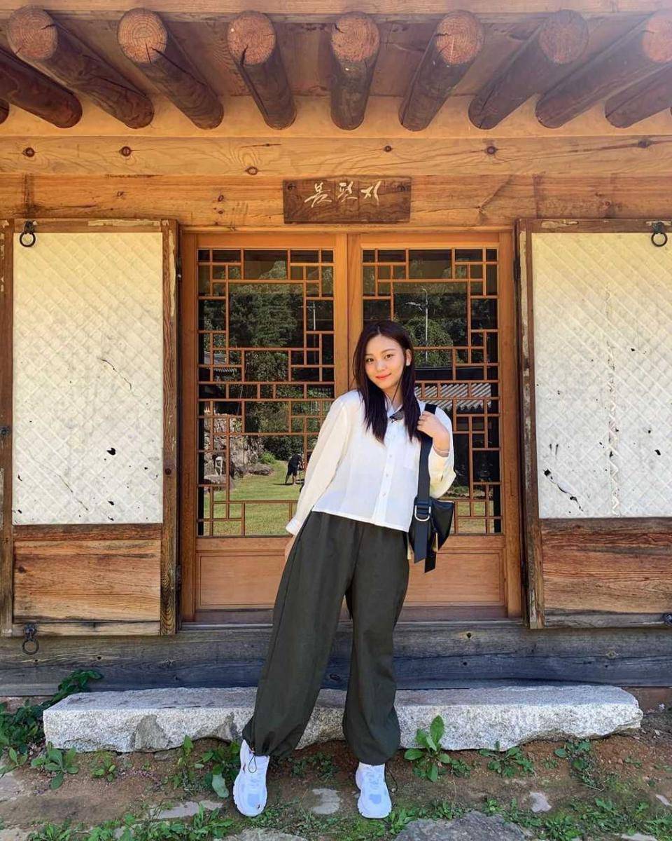 Umji VIVIZ (instagram.com/ummmmm_j.i)