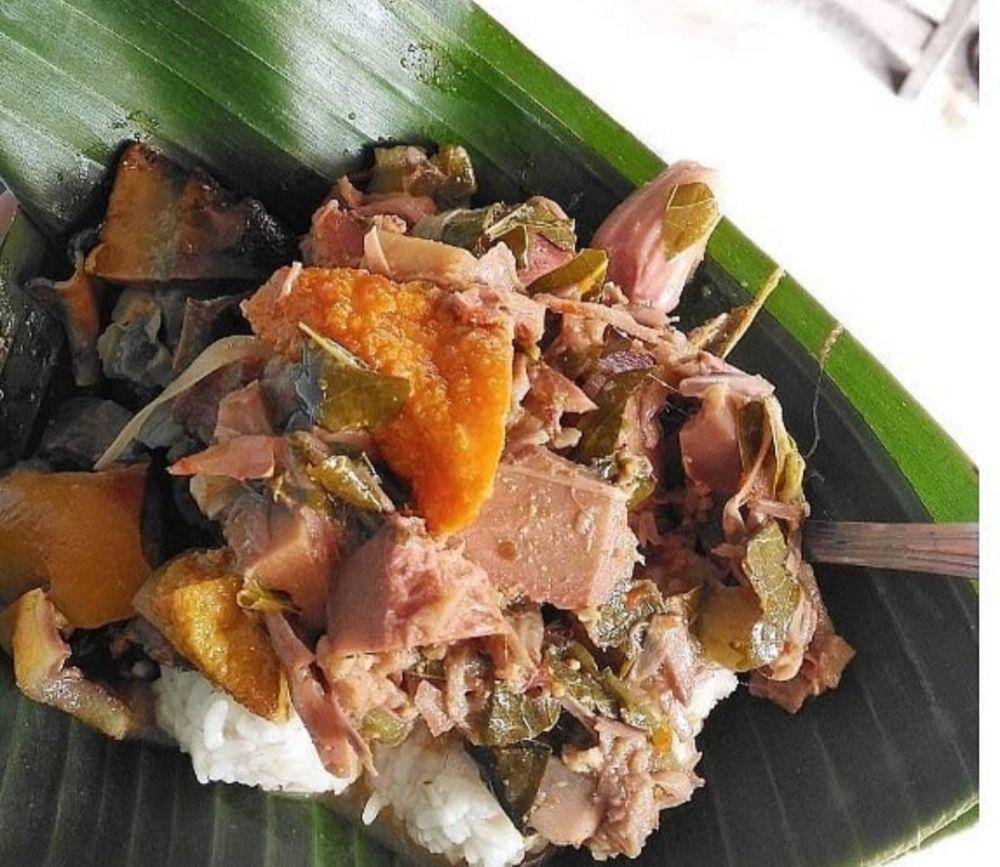 nasi penggel (instagram.com/nasi.penggel)