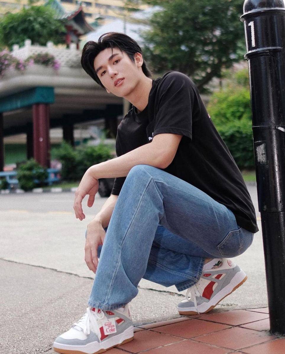 outfit nongkrong ala Mos Panuwat yang super comfy dan fashionable (instagram.com/moslhong)