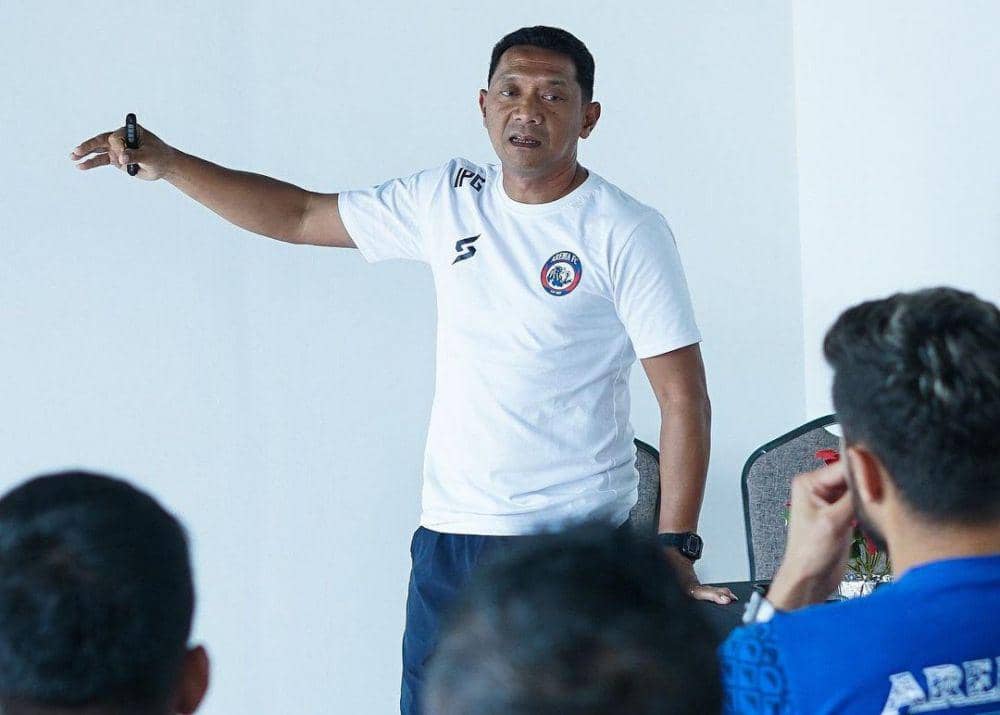 I Putu Gede sebagai pelatih kepala baru Arema FC di putaran kedua Liga 1 2022/2023. (instagram.com/aremafcofficial)