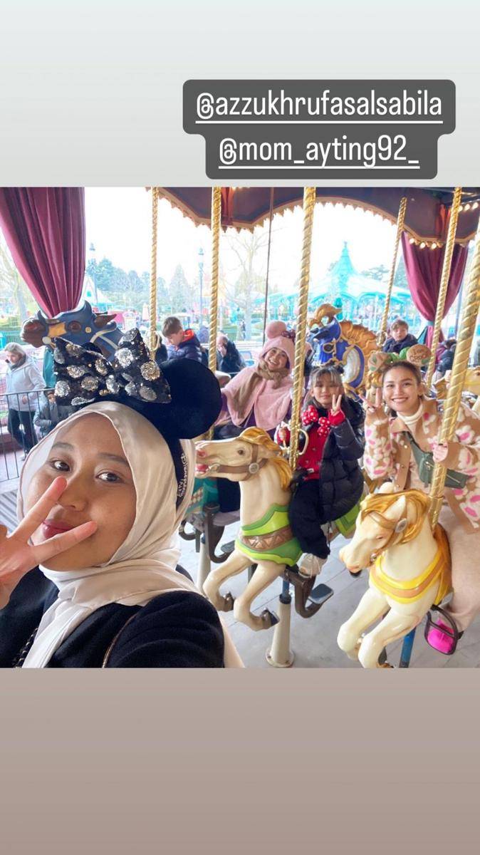 potret liburan Ayu Ting Ting di Disneyland Paris (instagram.com/ayutingting92)