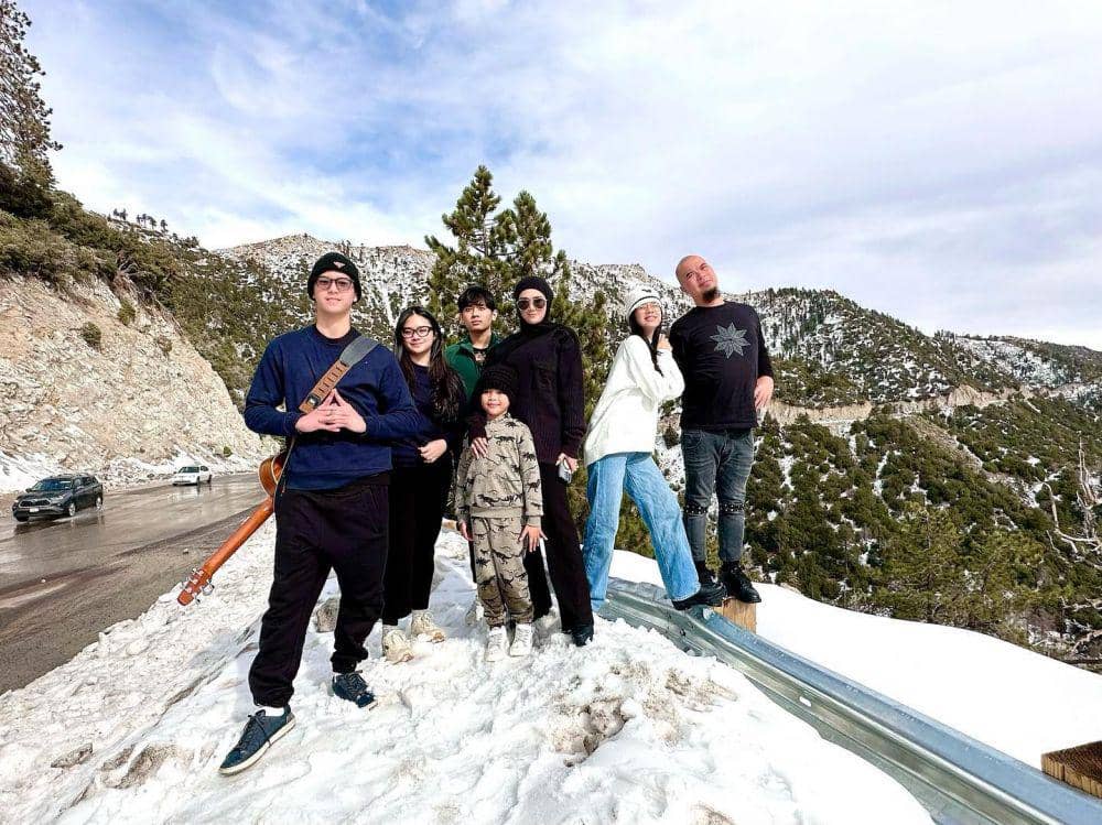 potret keluarga Achmad Dhani (instagram.com/mulanjameela1)