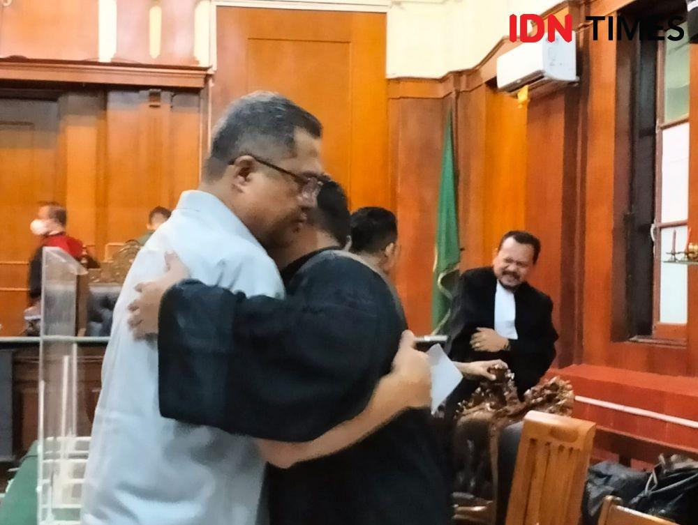 Abdul Haris Ingin Bebas, Minta PSSI, PT LIB dan Kapolres Diadili