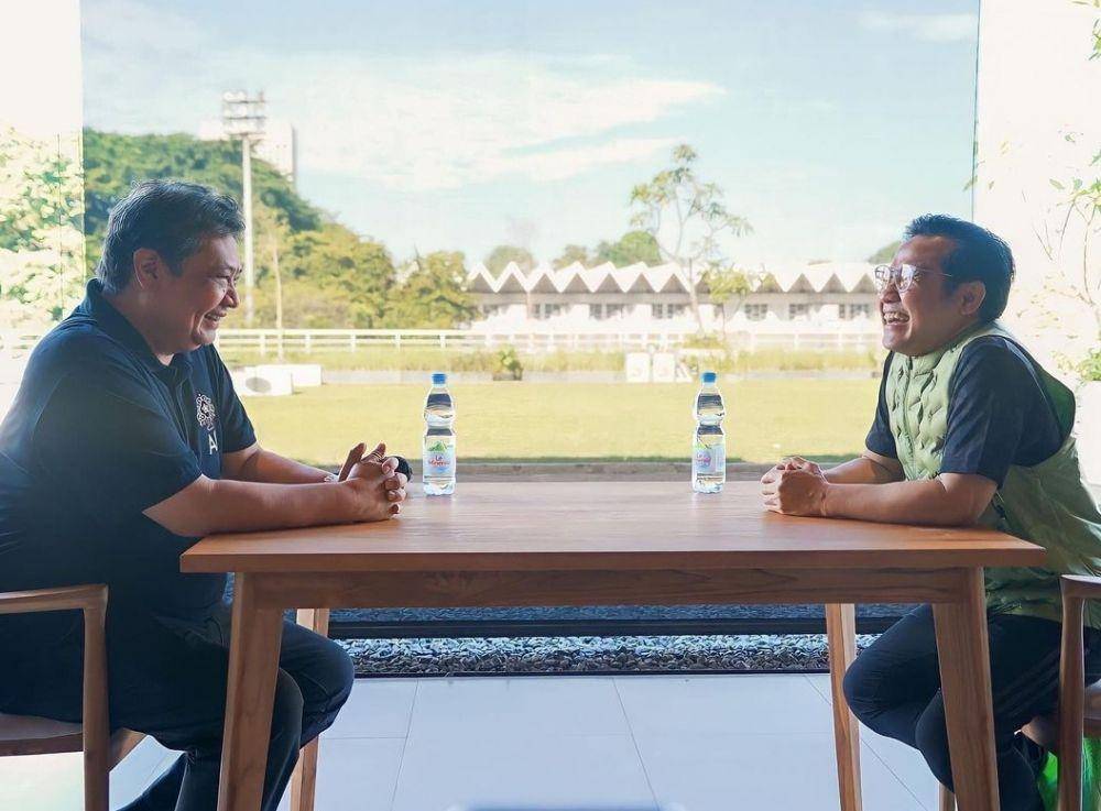 Ketua Umum Partai Golkar, Airlangga Hartarto ketika olahraga pagi dengan Ketum PKB, Muhaimin Iskandar di Senayan pada Jumat, (10/2/2023). (www.instagram.com/@golkar.indonesia)