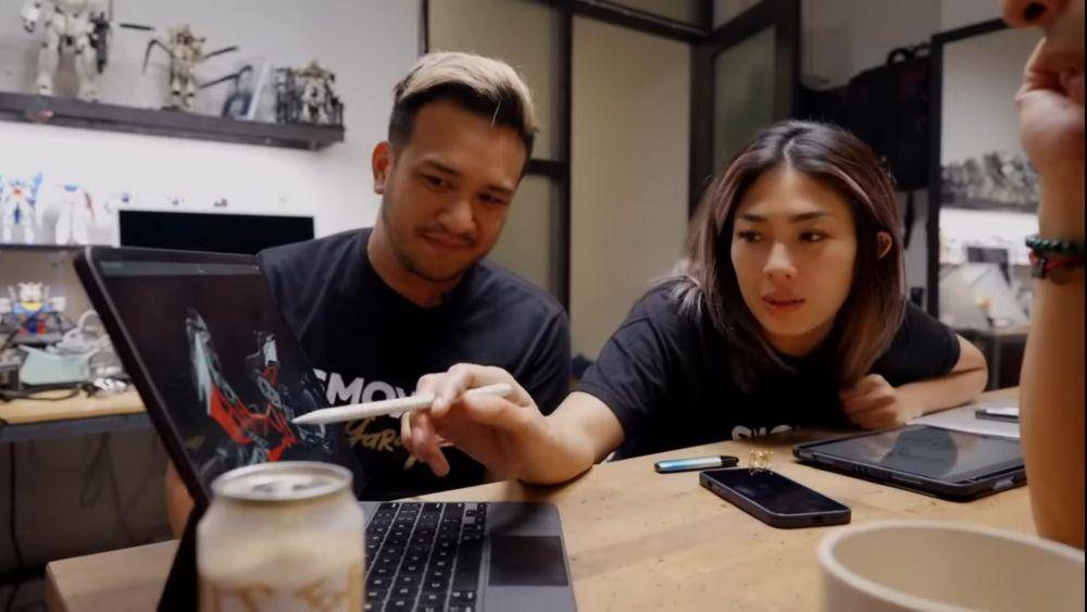Ariel Noah custom motor bersama Smoked Garage (dok.youtube.com/ArielNoahChannel)