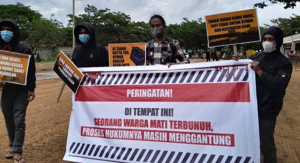 Keluarga dan aktivis di Bantaeng gelar aksi solidaritas untuk Nuru Saali. (Istimewa)