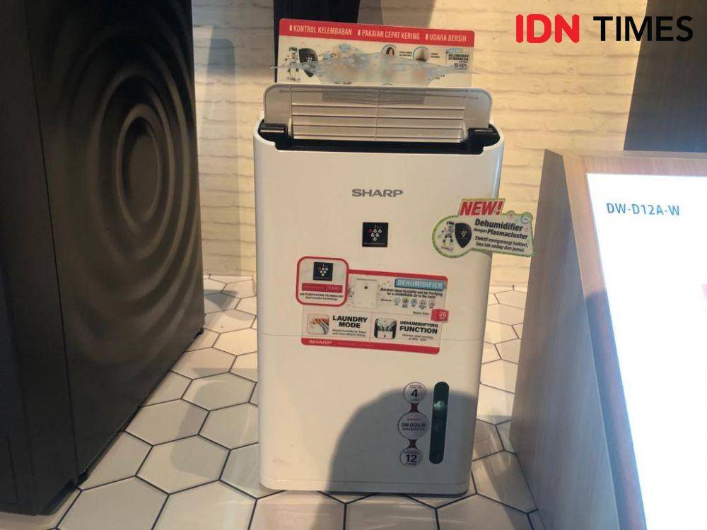 ilustrasi dehumidifier Sharp (IDN Times/Rifki Wuda Sudirman)