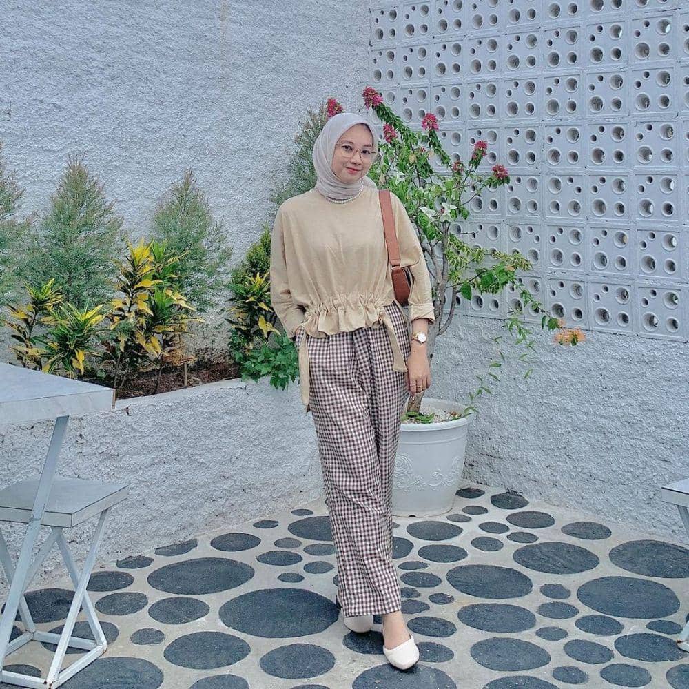 Potret OOTD (Instagram.com/bellafransiskaa)