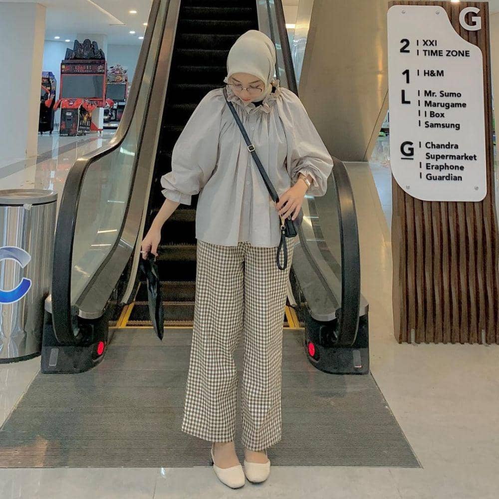 Potret OOTD (Instagram.com/bellafransiskaa)