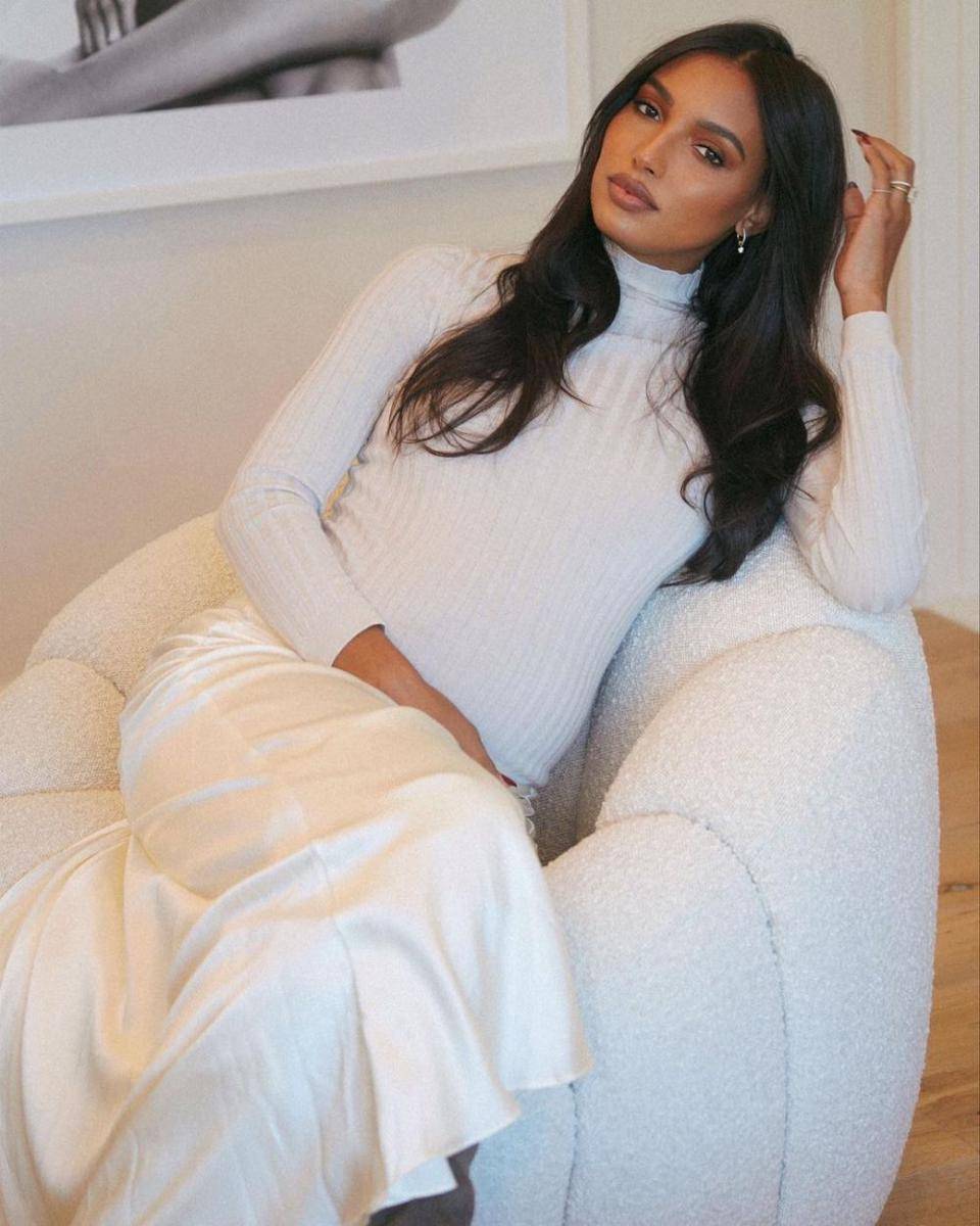 potret Jasmine Tookes (instagram.com/jastookes)