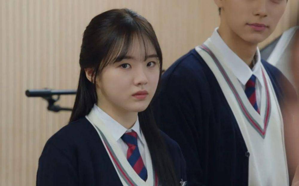 Kang Na Eon (instagram.com/djsskrkd)
