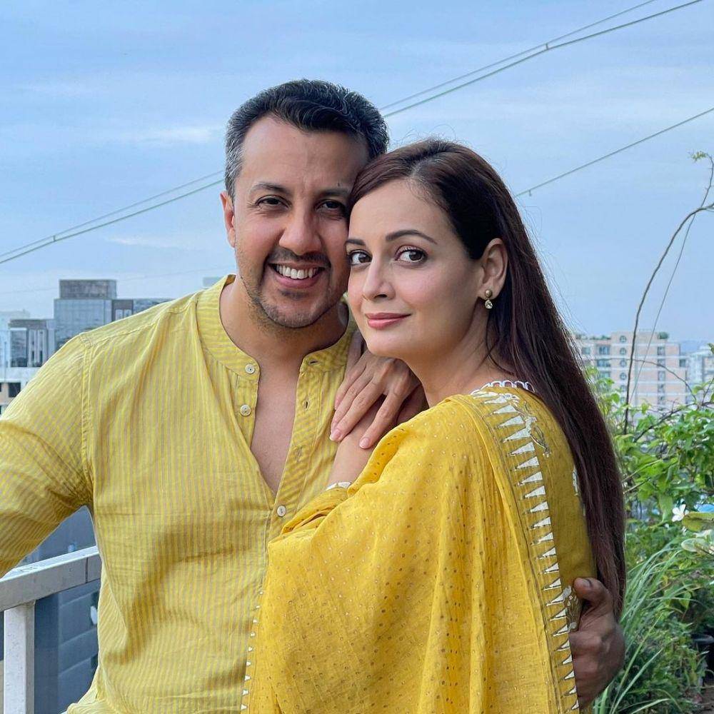 Dia Mirza dan suami (instagram.com/diamirzaofficial)