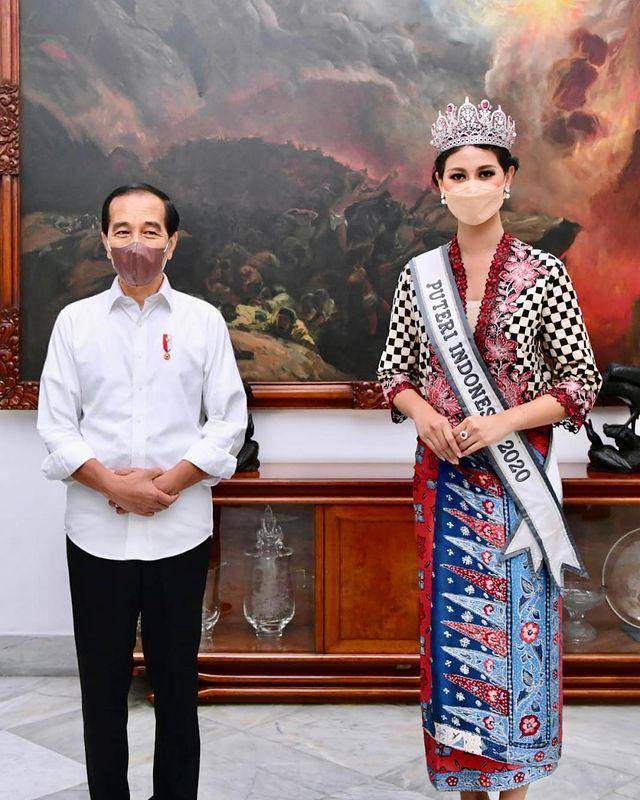 Potret Ayu Maulida Saat Berkunjung ke Istana Presiden (Instagram.com/ayumaulida97)
