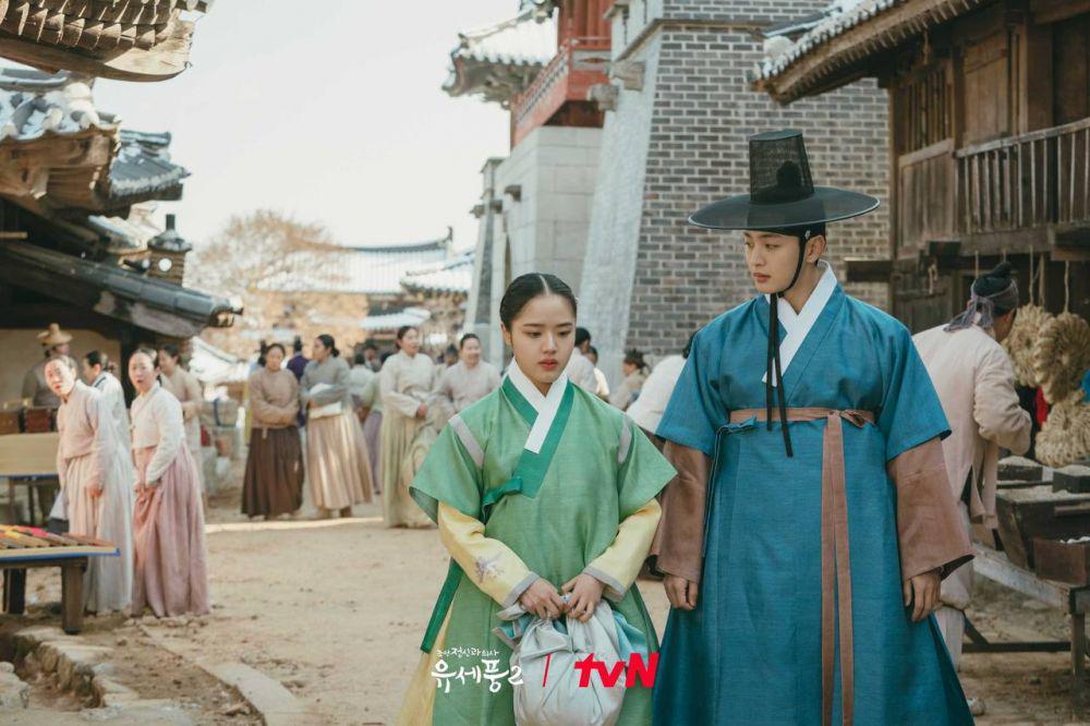 11 Kisah Cinta Poong dan Eun Woo di Poong The Joseon Psychiatrist 2