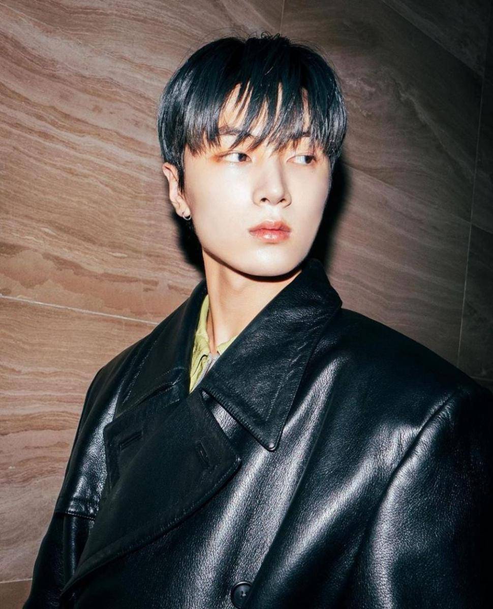 Jay (instagram.com/enhypen)