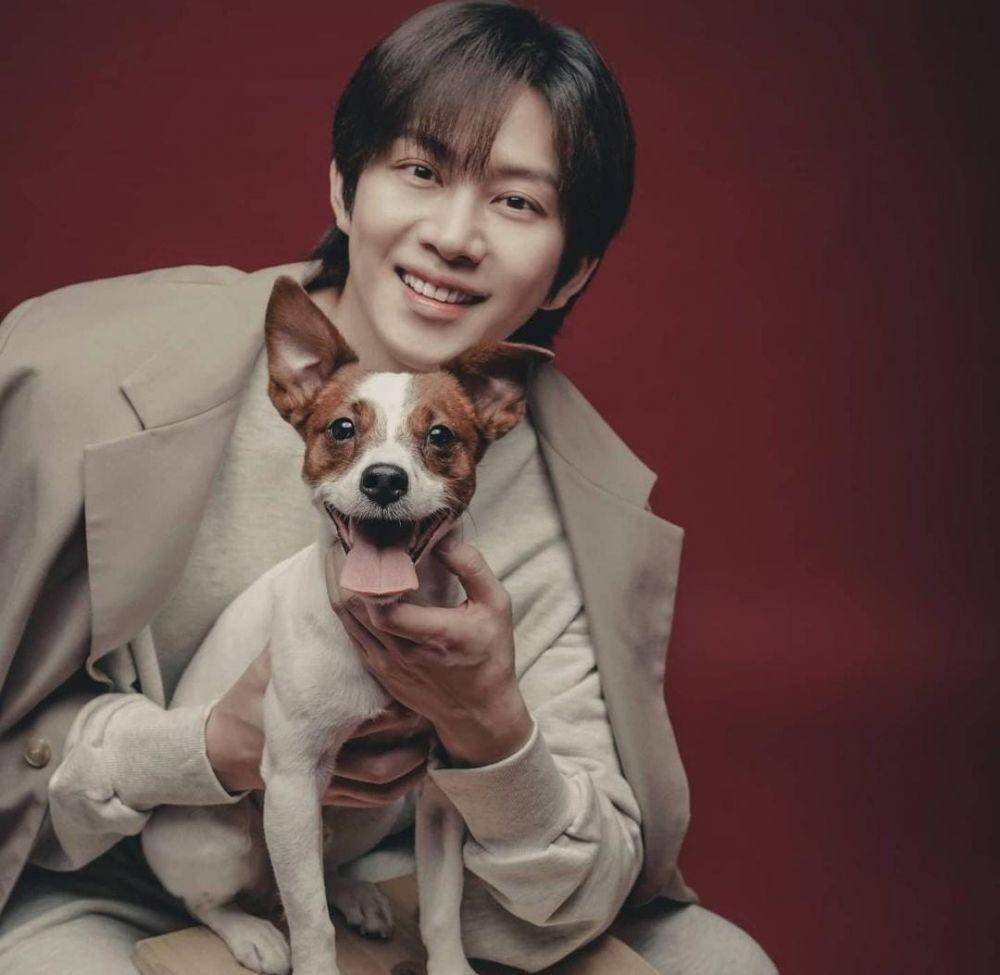 Heechul (instagram.com/kimheenim)