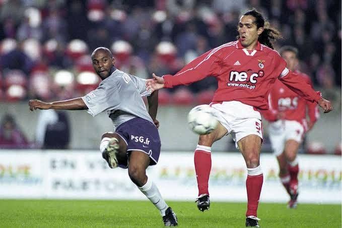 Helder Cristovao (kiri) (psg.fr)